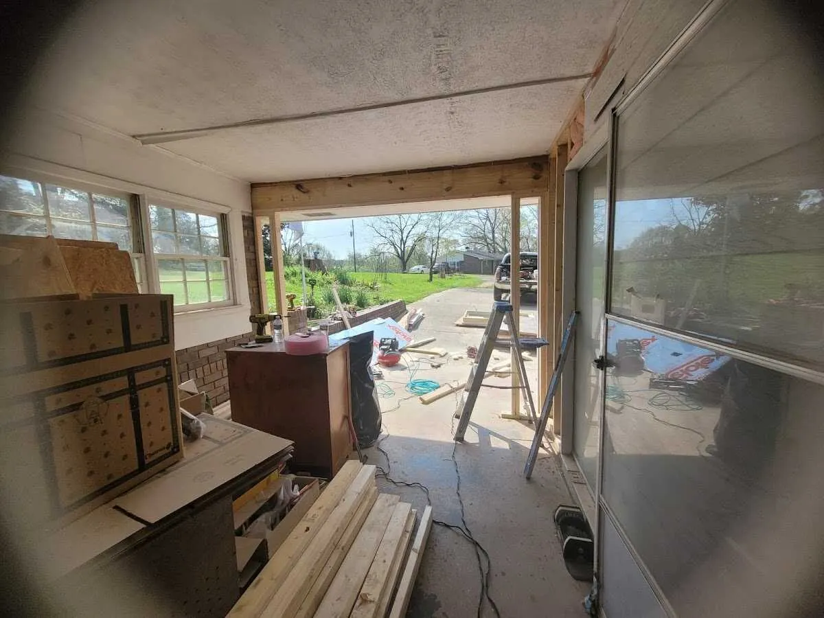 Air movers and dehumidifier for Water Mitigation Services in Oak Lawn